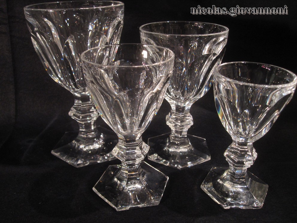 Service 45 pièces Harcourt BACCARAT Cristal Catalogue Cristal
